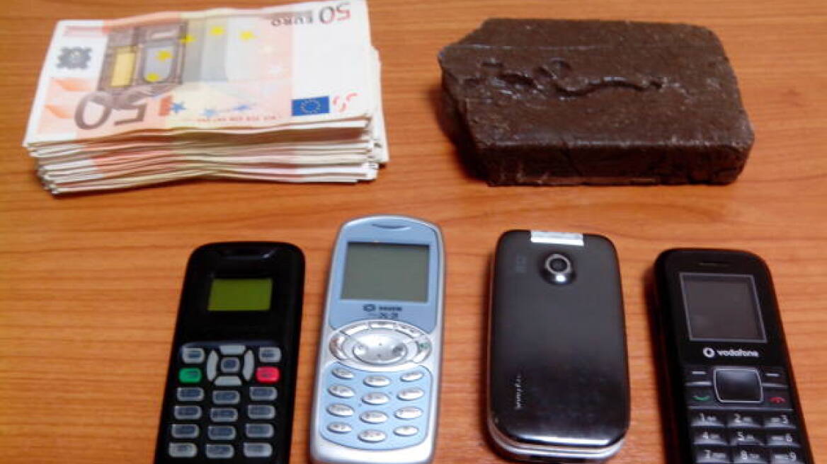 Μπλόκο σε κύκλωμα ηρωίνης από τη Δίωξη Ναρκωτικών Αγρινίου