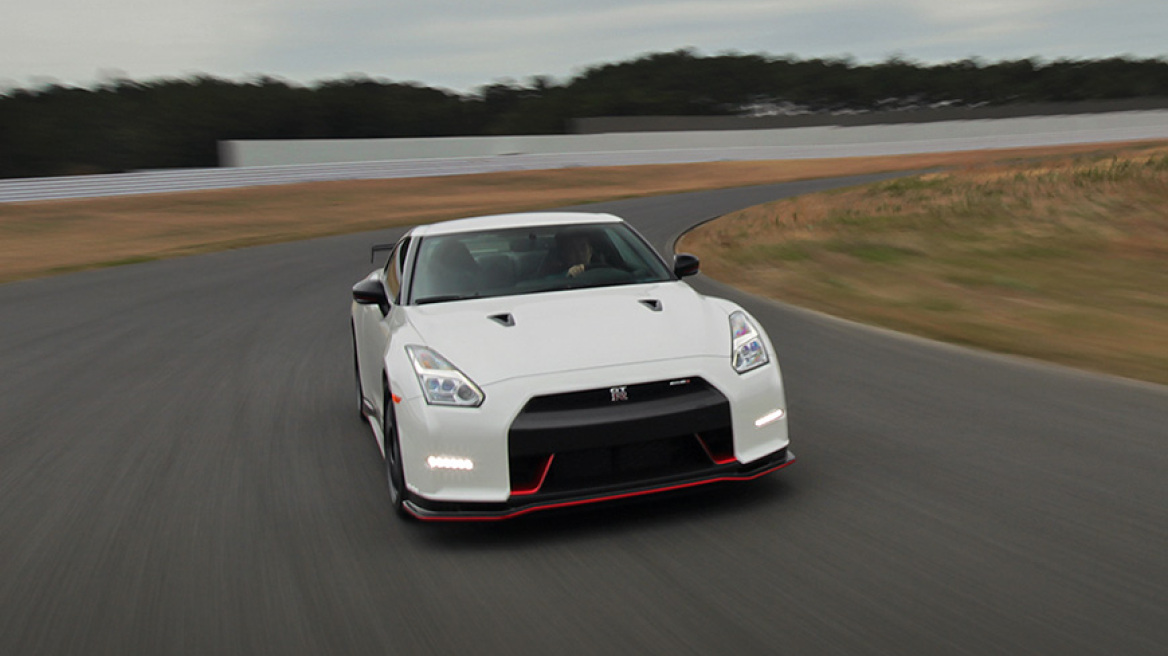 To νέο GT-R Nismo πάτησε πίστα (video)