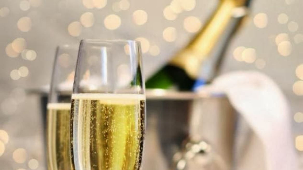 Αλκοόλ και γιορτές! Τι πρέπει να κάνετε για να μη μεθύσετε...