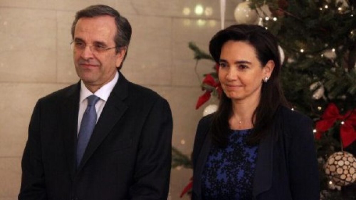 Πρωτοχρονιάτικα κάλαντα στον πρωθυπουργό