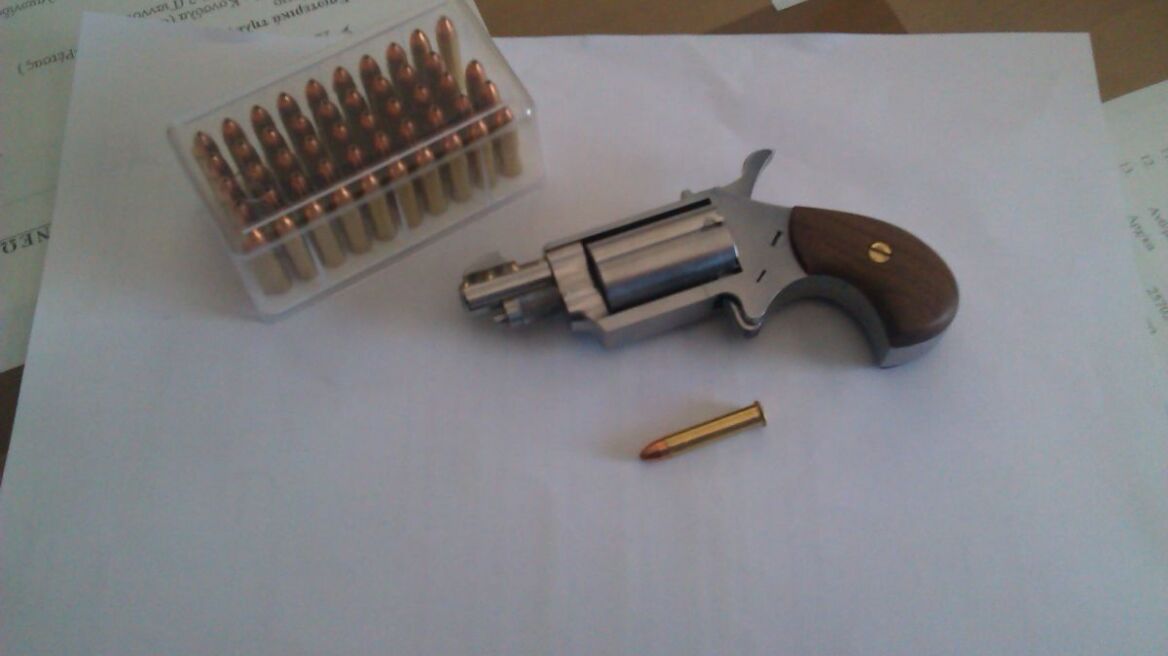 Λασίθι: Τον έπιασαν με όπλα και ναρκωτικά χάπια