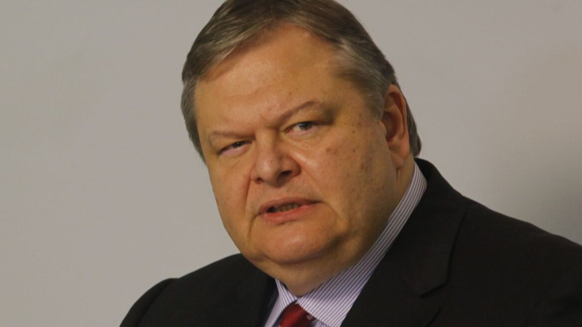 FAZ: Ο Βενιζέλος θέλει να αποδυναμώσει την Τρόικα