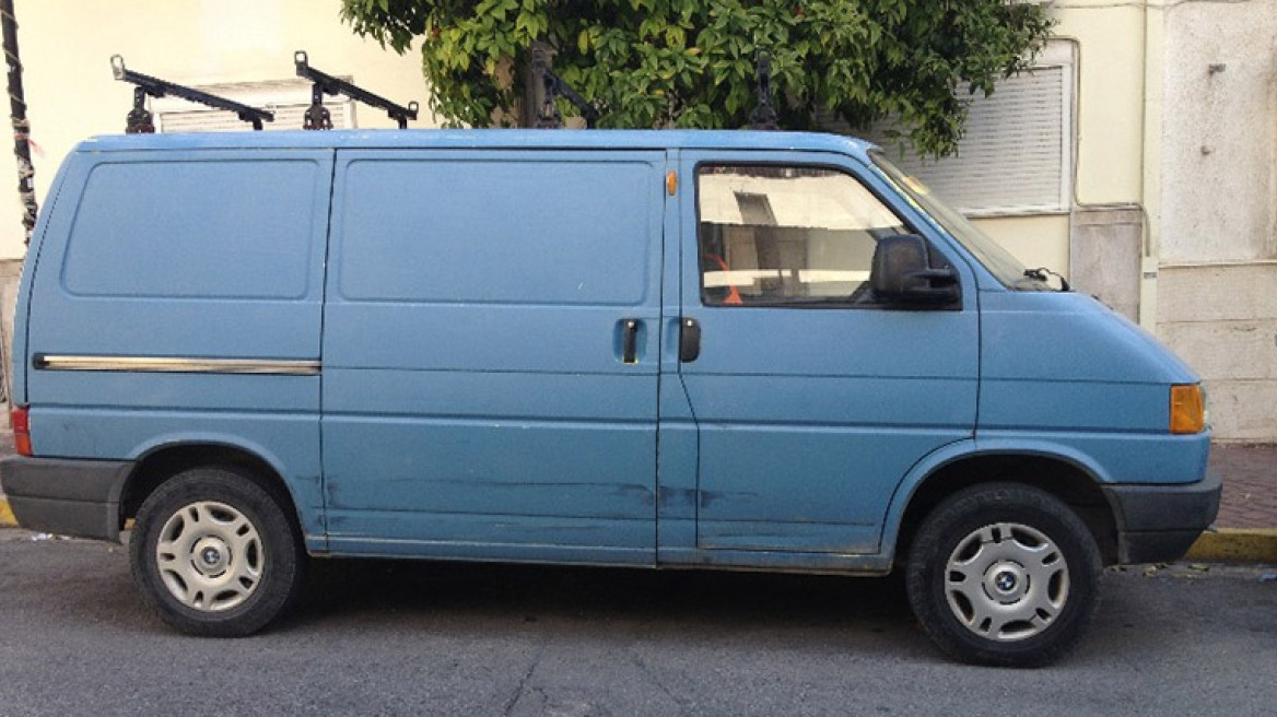 Έκλεψαν και εγκατέλειψαν φορτηγάκι στη Θεσπρωτία