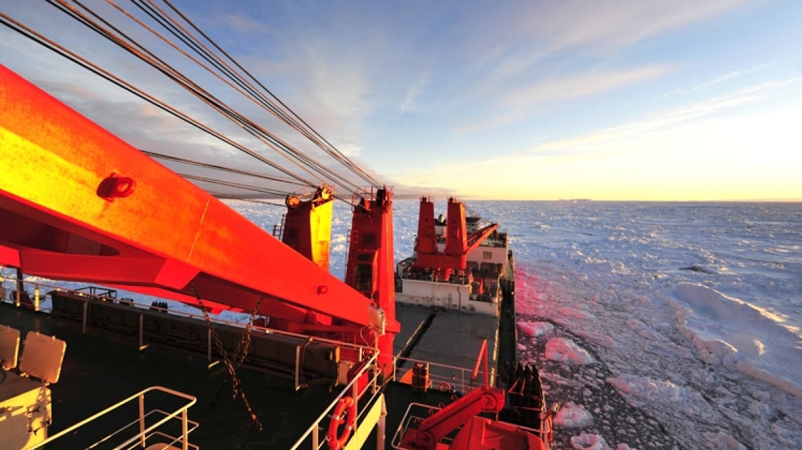 Ανταρκτική: «Απελευθερώθηκε» το κινέζικο παγοθραυστικό