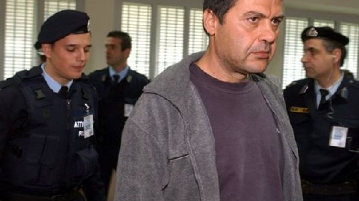 Οι «Πυρήνες» χαιρετίζουν την απόδραση Ξηρού 