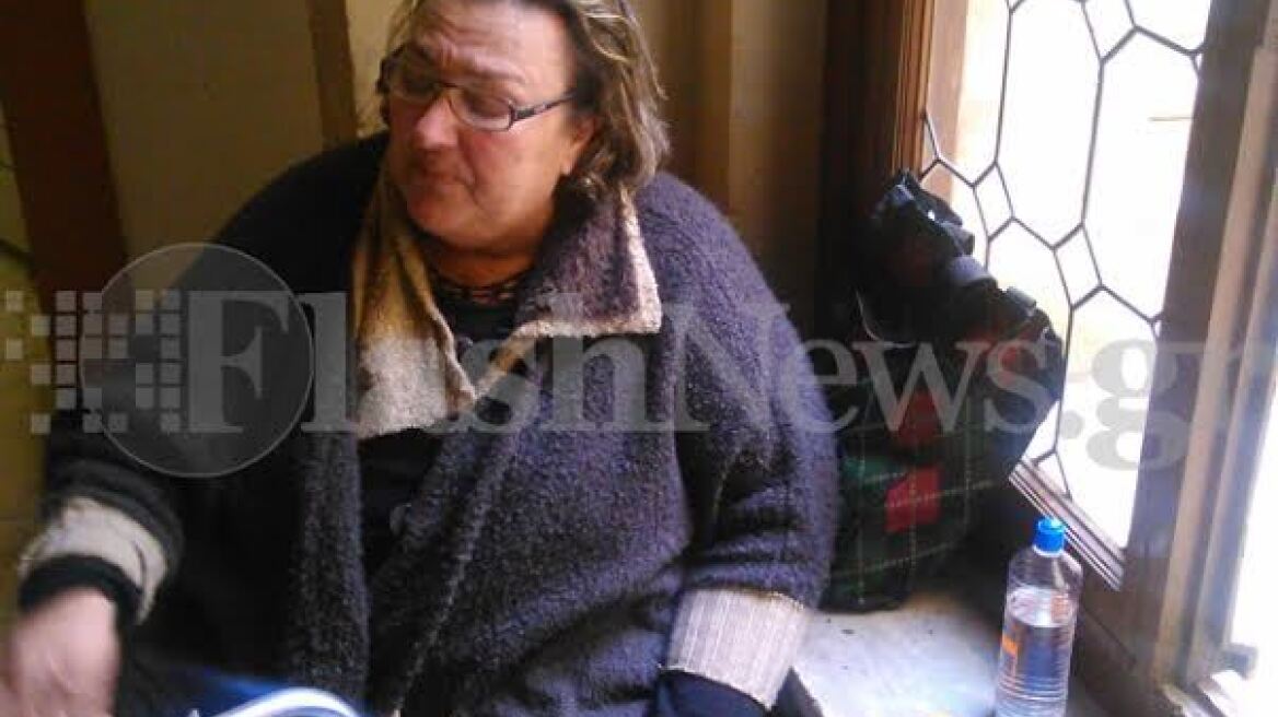 Ηράκλειο: 65χρονη απειλεί να αυτοπυρποληθεί στο δημαρχείο!