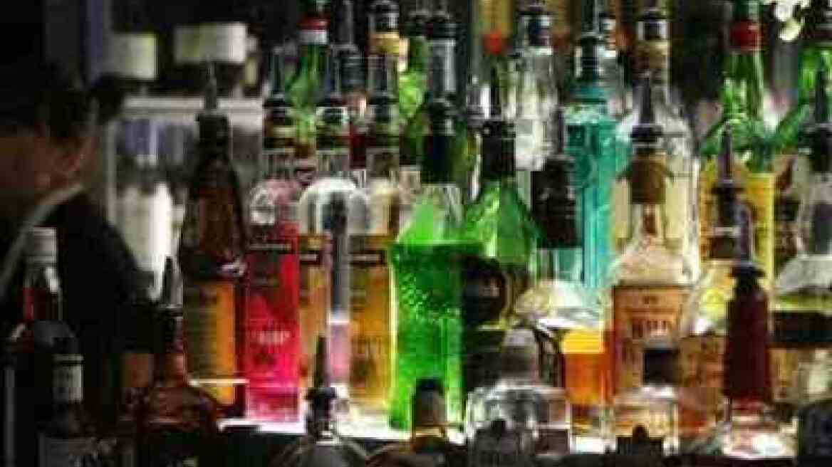 Λάρισα: Σύλληψη αλλοδαπού για ποτά... μπόμπες