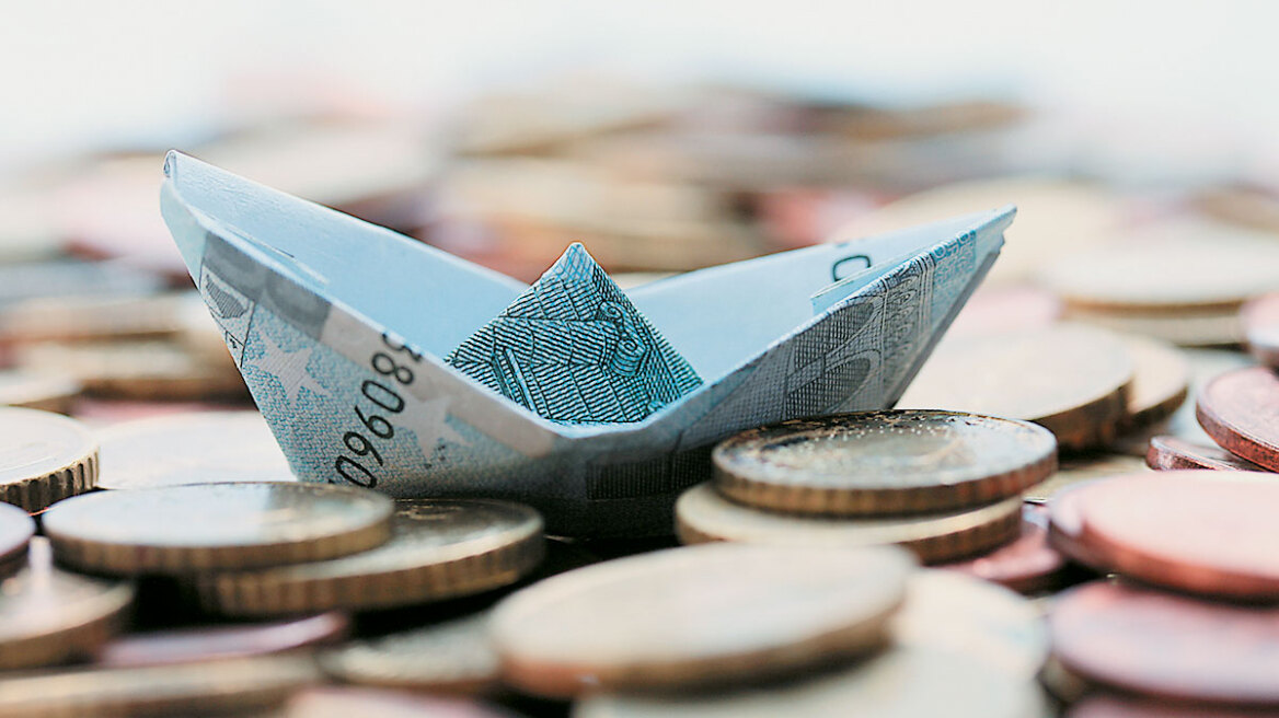 Reuters: Μόνη ουσιαστική λύση για το ελληνικό χρέος η επιμήκυνση των δανείων