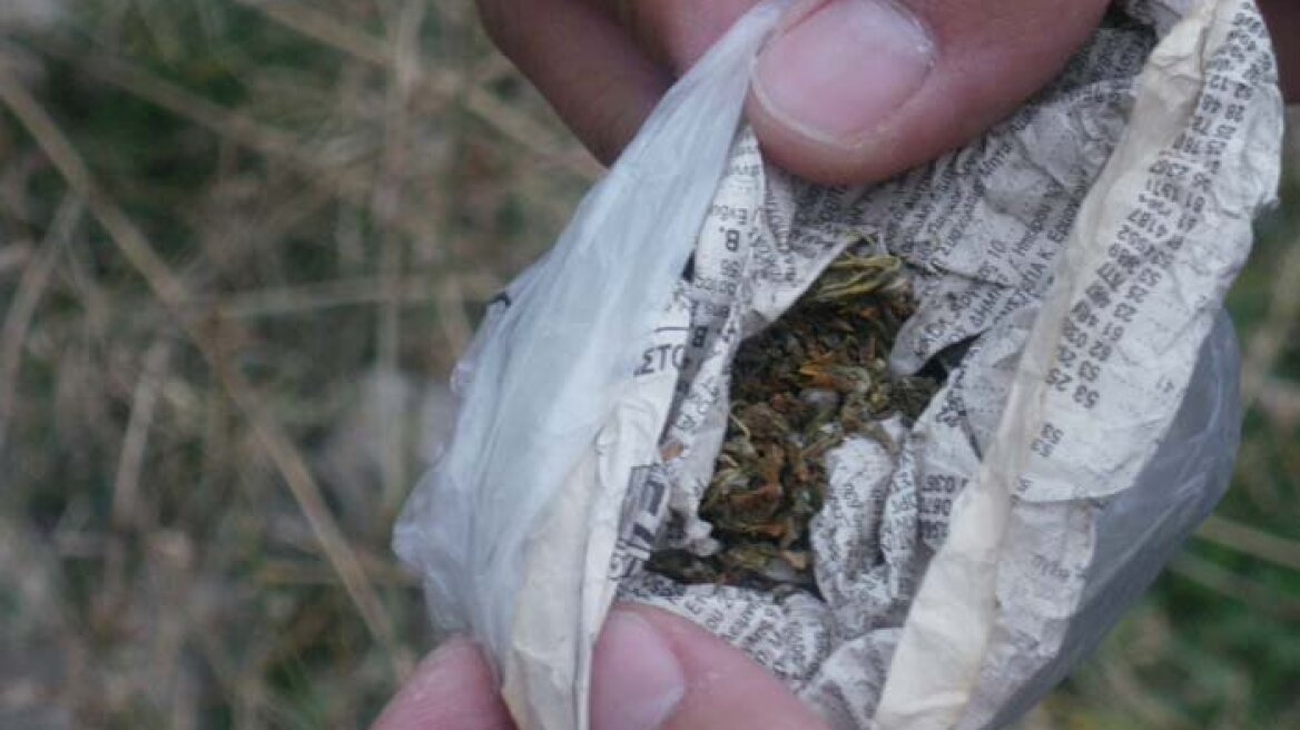 Γιάννενα: Οδηγούσε φορτωμένος με κοκαΐνη και χασίς