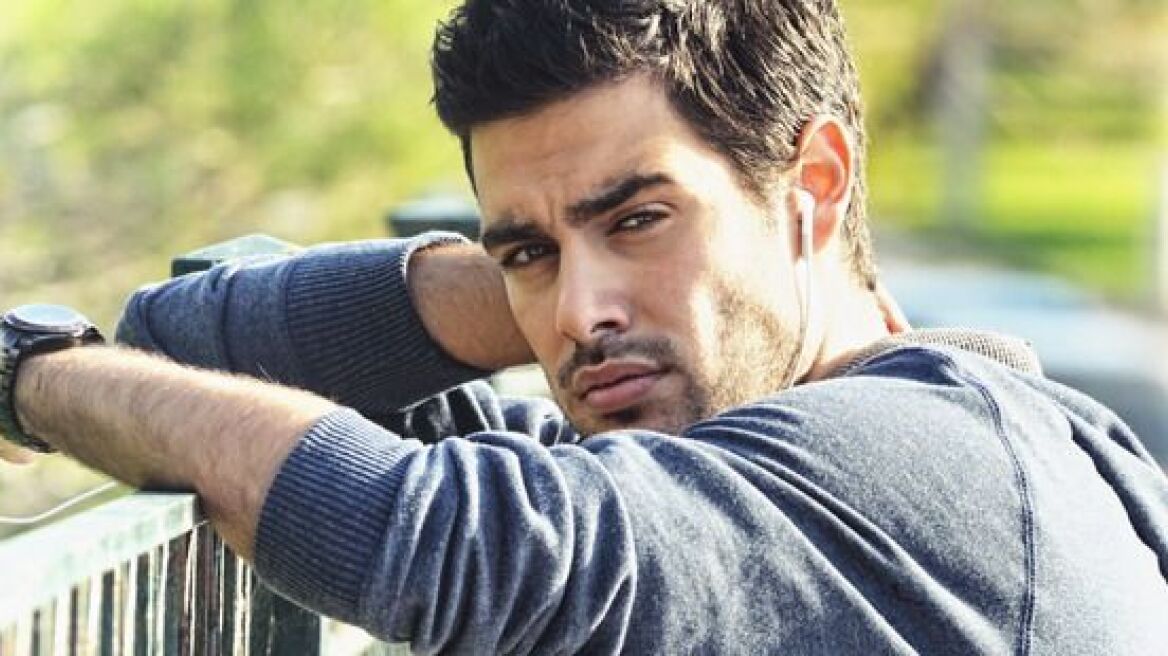 Κώστας Μαρτάκης: Πώς είναι όταν ξυπνάει;