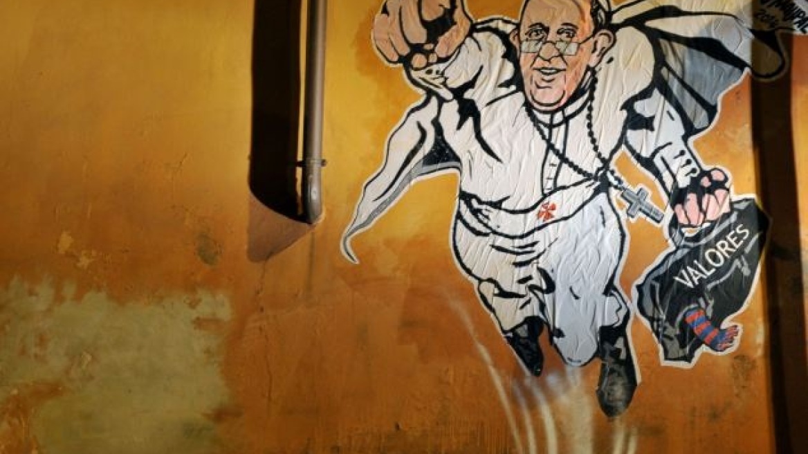 Ο Πάπας τώρα και… Σούπερμαν