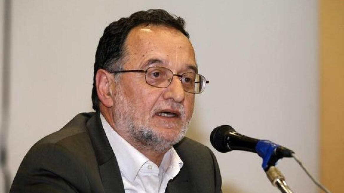 Λαφαζάνης «αδειάζει» Σταθάκη και Μηλιό για το χρέος