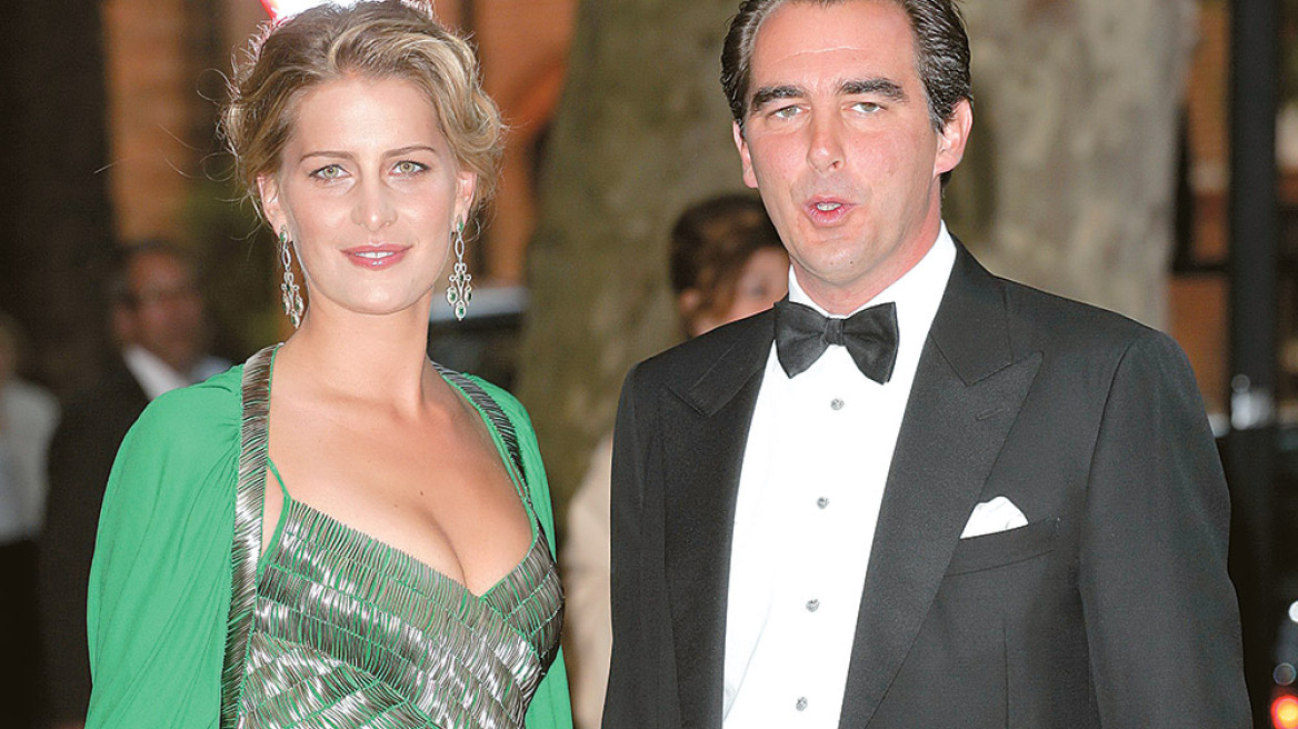 Οι Γλύξμπουργκ μετακόμισαν στο ιστορικό σπίτι των Παπανδρέου στο Καστρί