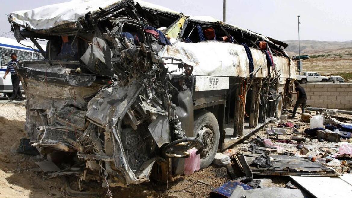 Υεμένη: Δύο νεκροί από την έκρηξη σε λεωφορείο