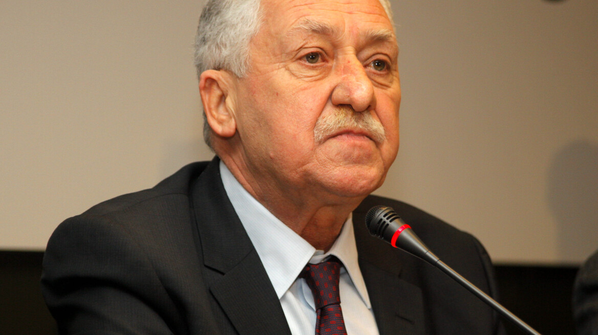 Σε μικροεπέμβαση θα υποβληθεί αύριο ο Φ. Κουβέλης