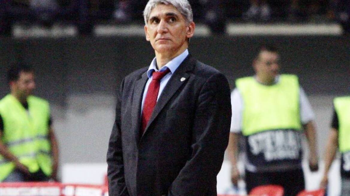 «Διαζύγιο» Γιαννάκη με Κίνα