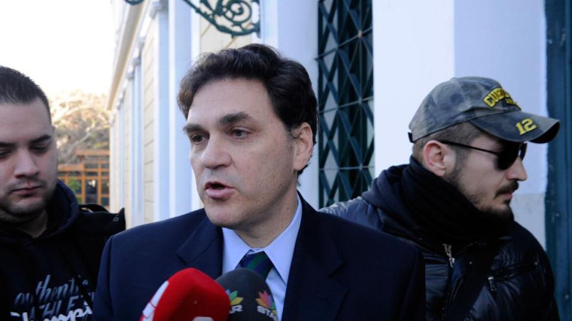 Αγγελος Φιλιππίδης: Πώς έπεισε τον εισαγγελέα και αφέθηκε ελεύθερος