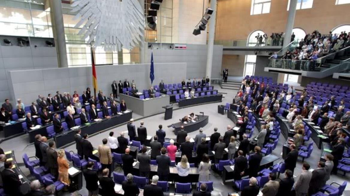 Γερμανία: Οι βουλευτές ψήφισαν αύξηση των μισθών τους
