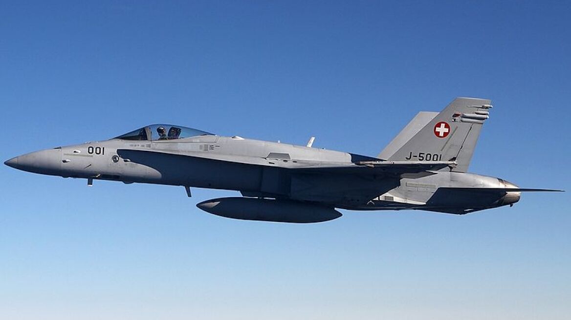 Τα ελβετικά πολεμικά αεροσκάφη δεν σηκώθηκαν στην αεροπειρατεία γιατί έγινε εκτός ωραρίου τους!