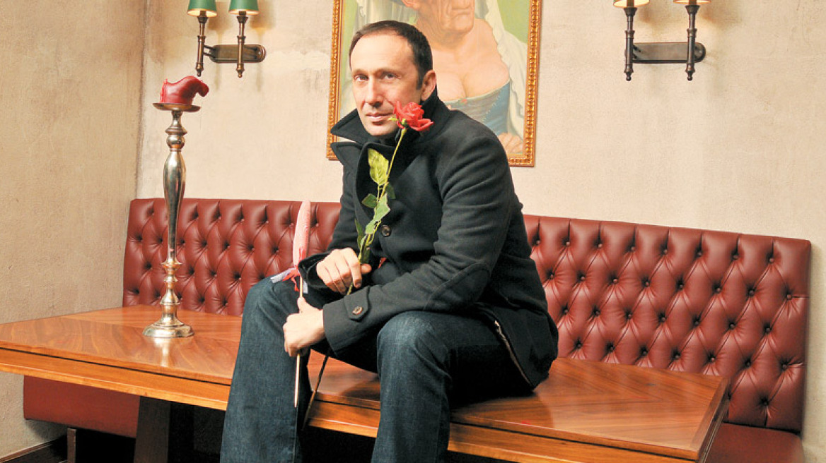 Ρένος Χαραλαμπίδης: «Γλίτωσα τον γάμο από θαύμα»