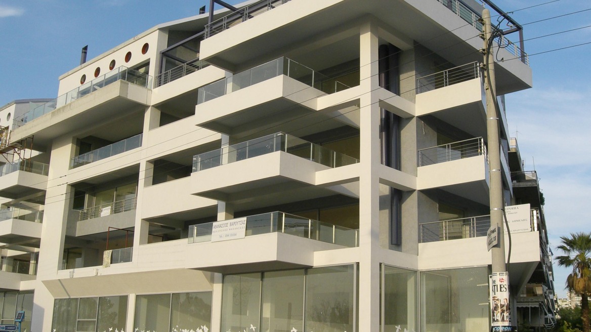 «Απαγορευτικό» στις αγοραπωλησίες ακινήτων και τον Μάρτιο 