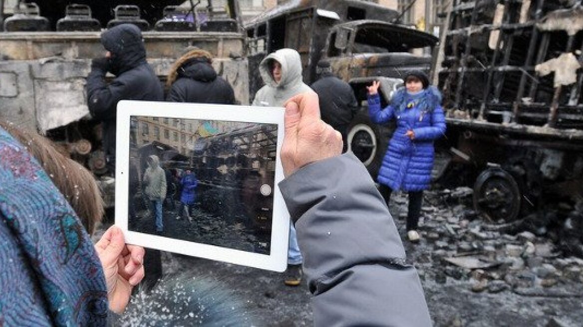 Ουκρανία: H χώρα «βυθίζεται» και οι ολιγάρχες πλουτίζουν