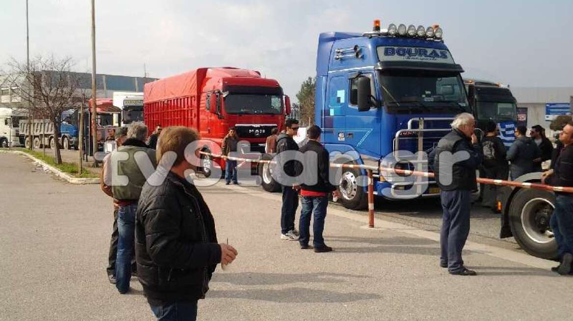 Δεκάδες φορτηγά στην συγκέντρωση διαμαρτυρίας στην Λαμία