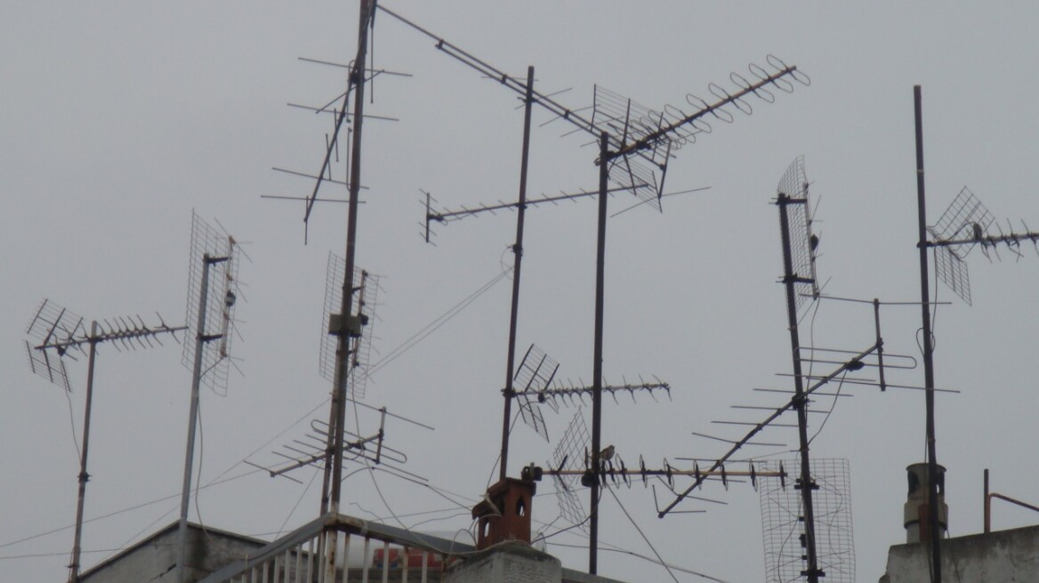 Έκλεβε κεραίες τηλεόρασης και τις πουλούσε!