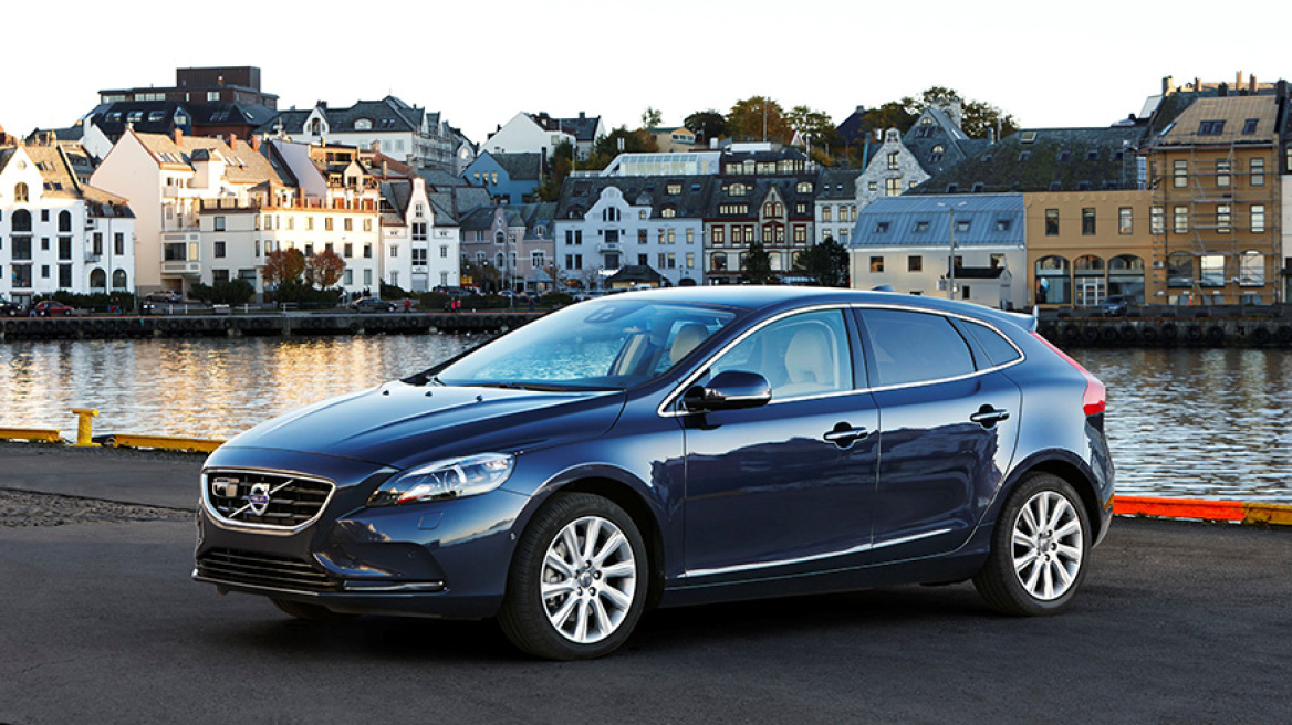 Το Volvo V40 με τους νέους turbo κινητήρες 