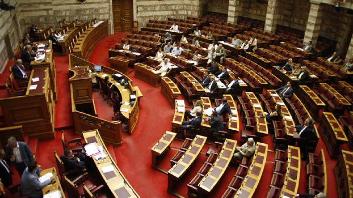 Αποσύρθηκε η (ν)τροπολογία για τους δημάρχους