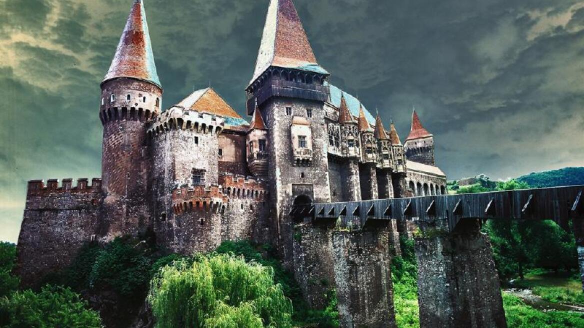 Gothic Travel: Στα μυστικά κάστρα του Κόμη Δράκουλα (φωτό)