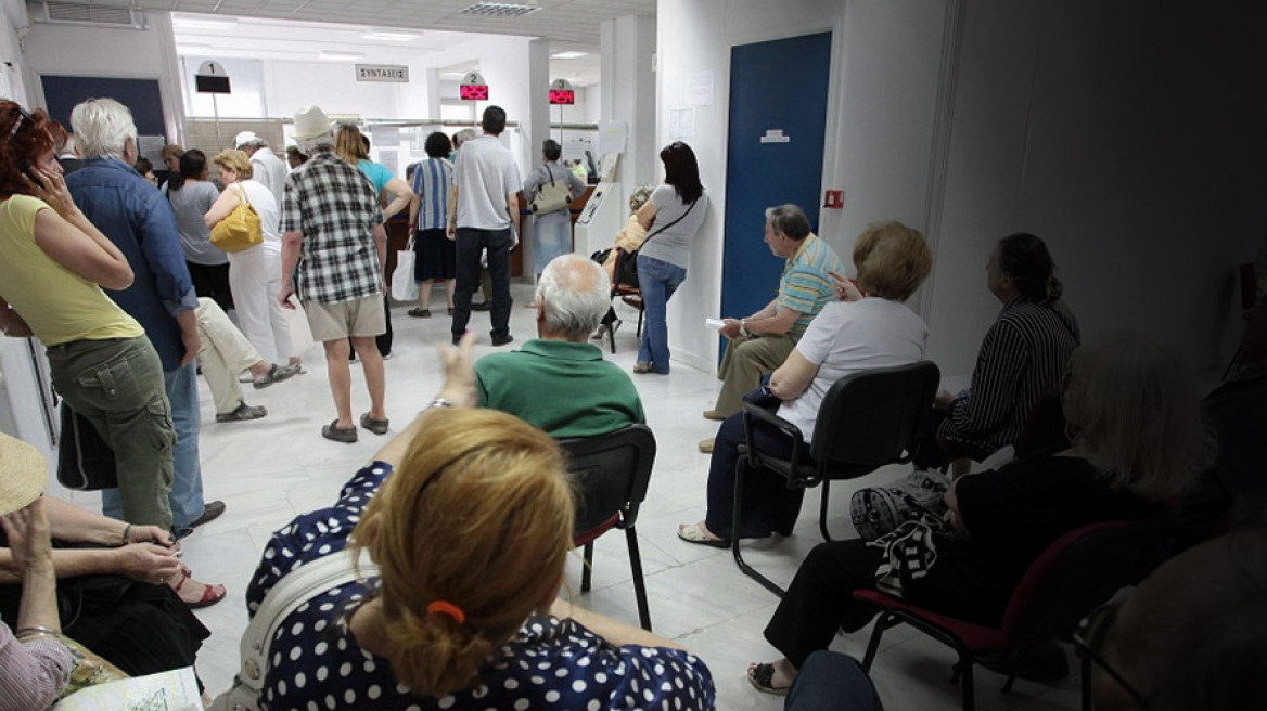 ΙΚΑ: Εντολή Τρόικας για μπαράζ κατασχέσεων μέχρι τέλος Μαρτίου