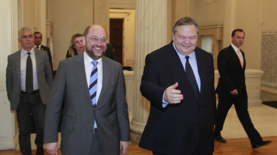 Στην τελική ευθεία προς τη συνδιάσκεψη η Ελιά