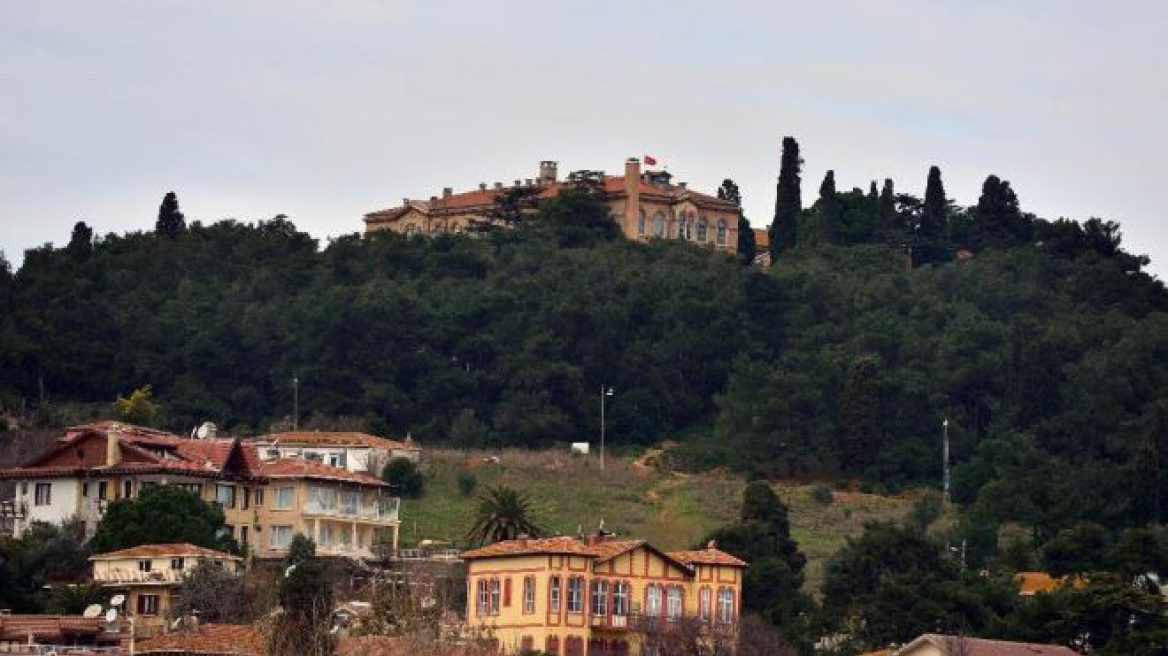 Assosiated Press: Αφιέρωμα στη Θεολογική Σχολή της Χάλκης