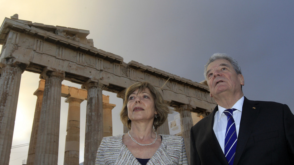 Θέμα επανορθώσεων θα θέσει η Αθήνα στον Γερμανό Πρόεδρο 