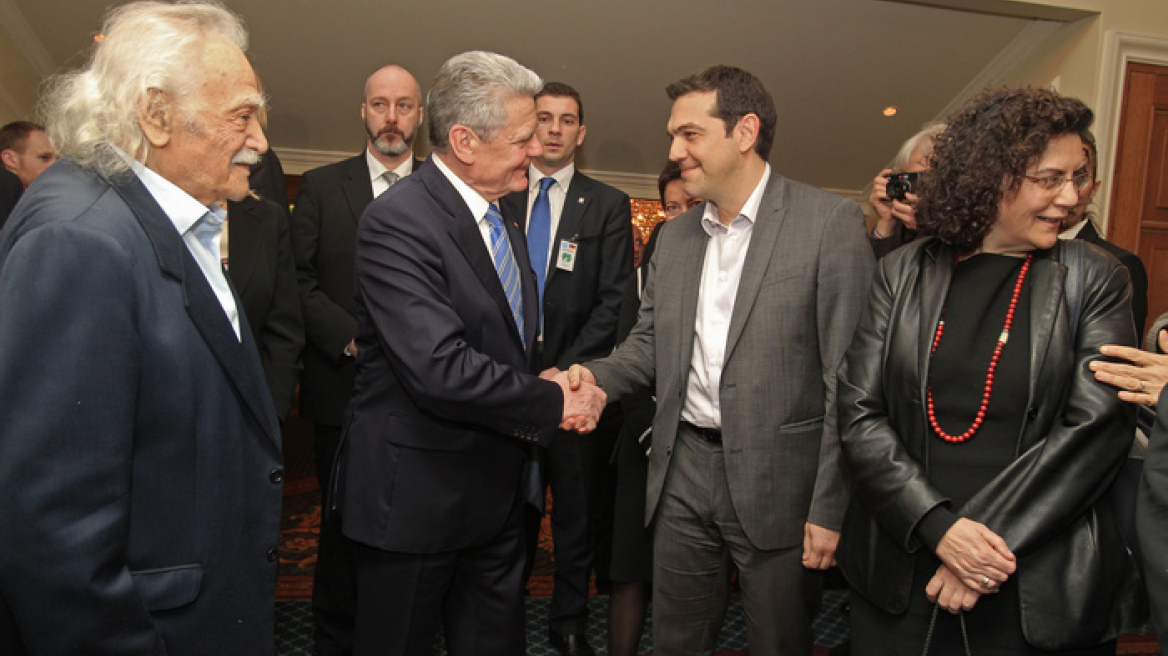 Τσίπρας σε Γκάουκ: Η Γερμανία ενθαρρύνει την επιβολή αδιέξοδων μέτρων