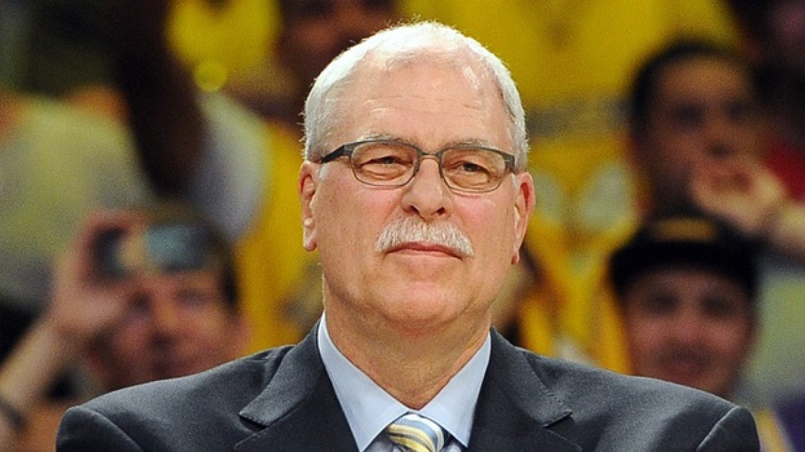 NBA: Επιστρέφει στους πάγκους ο Φιλ Τζάκσον