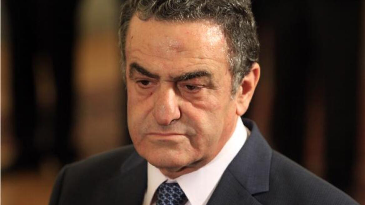 Παρέμβαση με νόημα από Αθανασίου για τις υψηλές εγγυήσεις