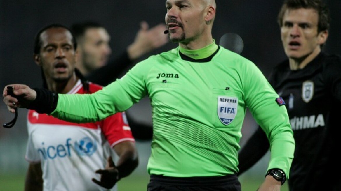 Ο απίθανος κ. Κάκος έδειξε κίτρινη στον Αβραάμ στα... αποδυτήρια!