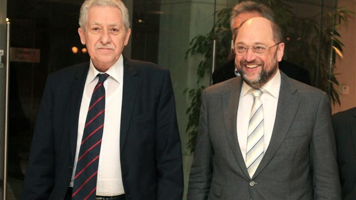 Φόβοι πως η διασπασμένη ελληνική κεντροαριστερά θα κοστίσει στον Σουλτς την πρωτιά σε έδρες