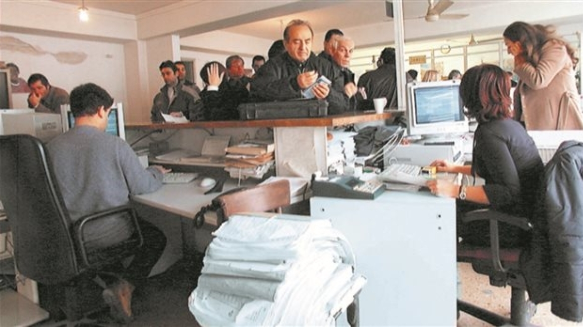 Κατά δέκα δισ. ευρώ αυξήθηκαν τα «φέσια» στην εφορία