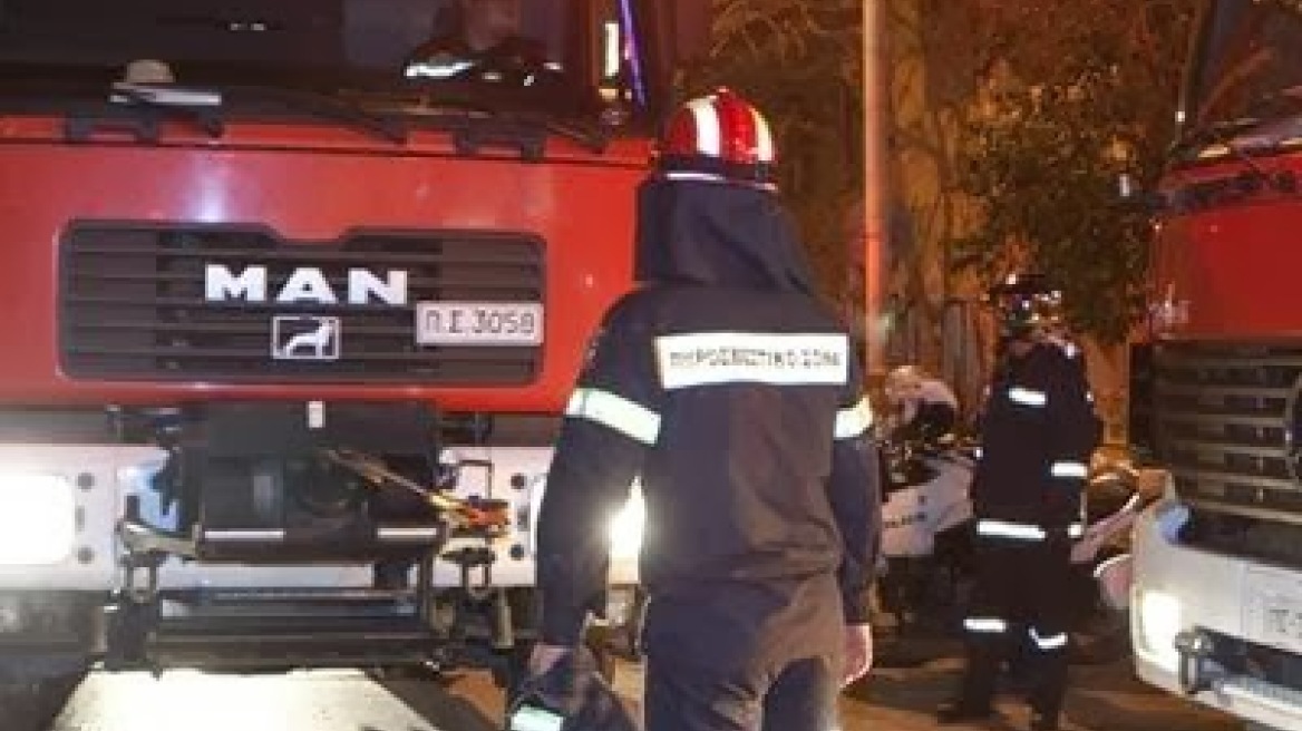 Προσπάθησε να ζεσταθεί και άρπαξε φωτιά 