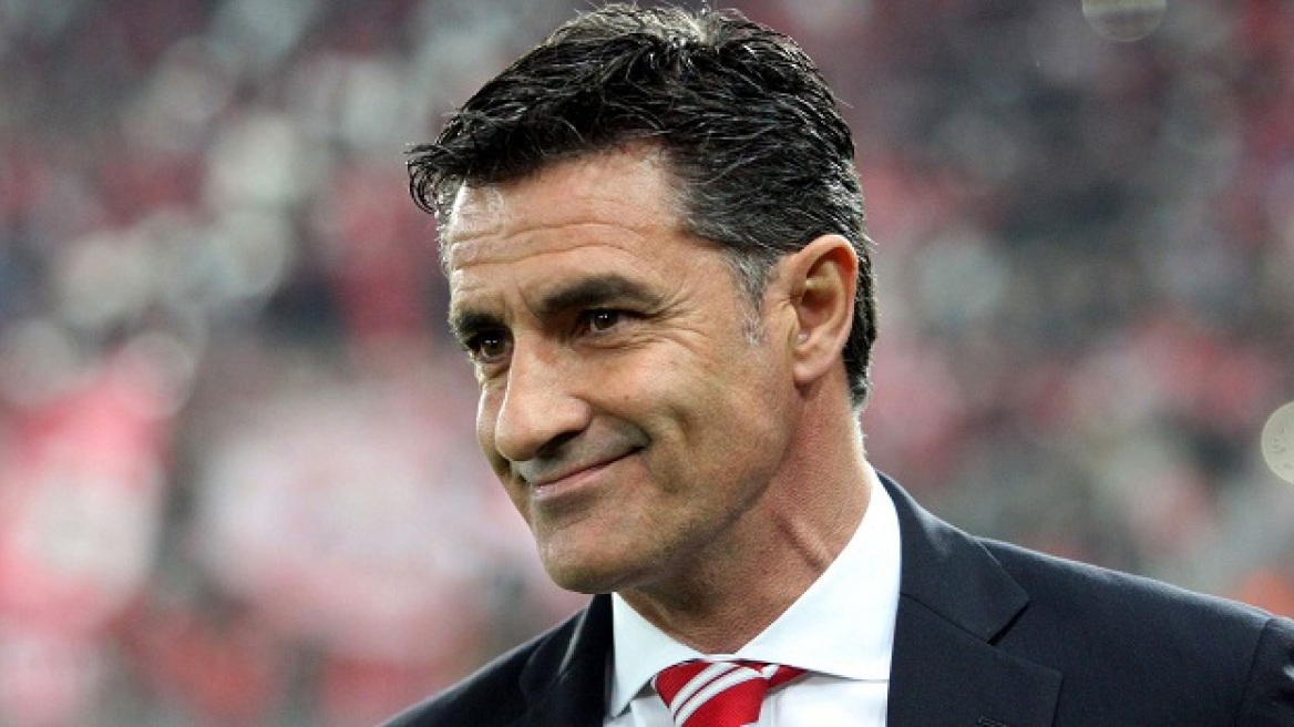 Μίτσελ: Πρώτα ο Πανθρακικός και μετά η Γιουνάιτεντ