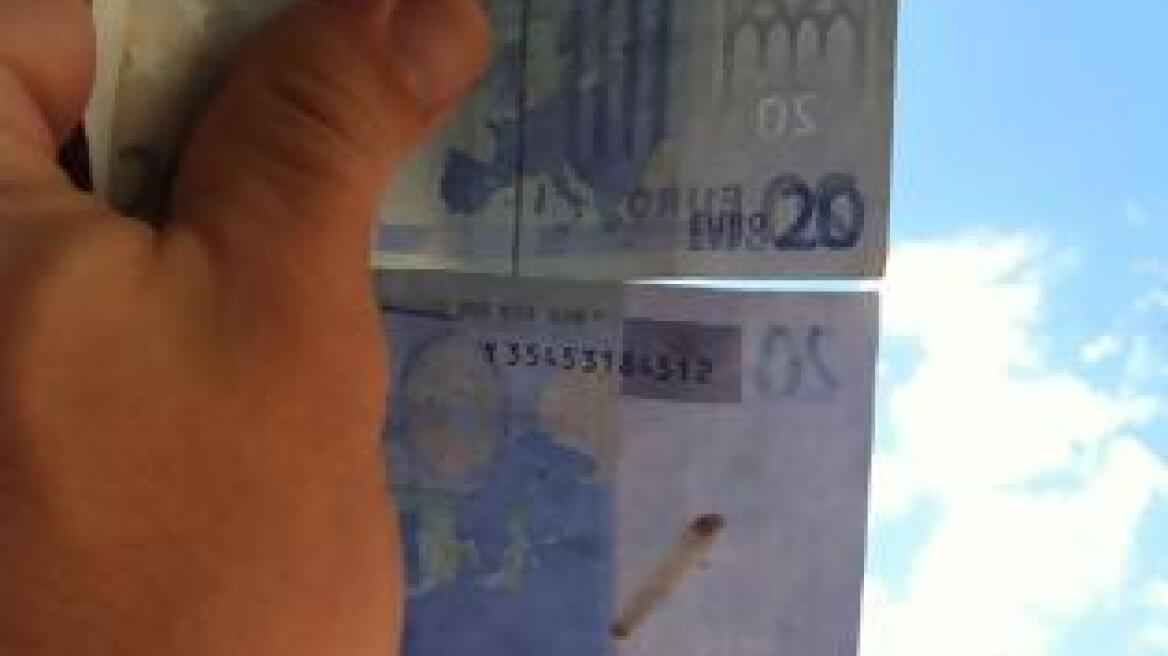 Πήγε να προσκυνήσει με... πλαστό χαρτονόμισμα!
