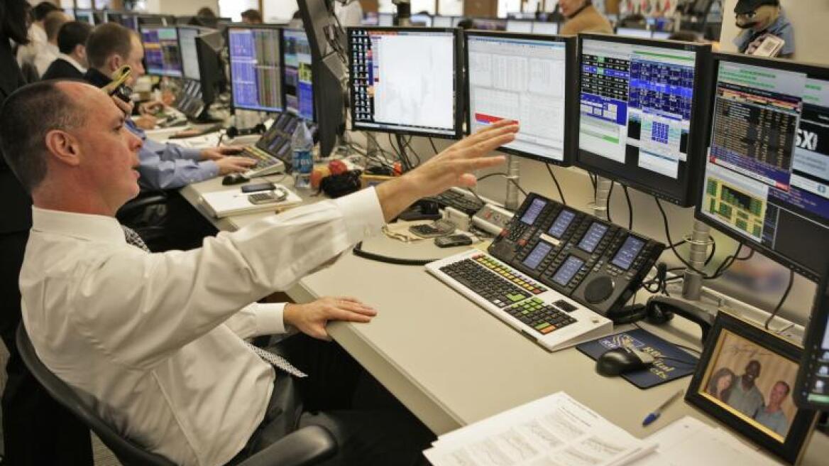 Reuters: Μετά τα hedge funds, θα έρθουν στην Ελλάδα οι παραδοσιακοί επενδυτές