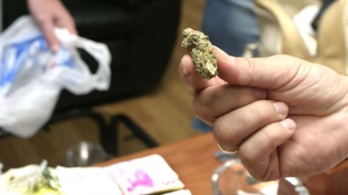 Κύπρος: Λιπόθυμος 15χρονος μαθητής από χασίς