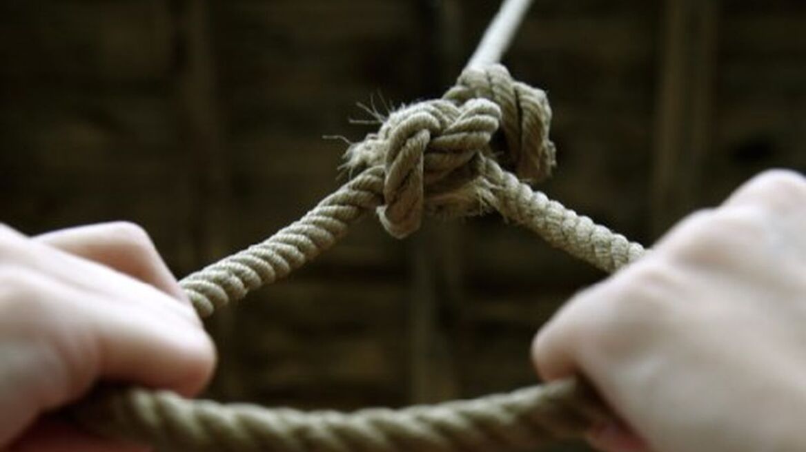 Κρήτη: 54χρονος κρεμάστηκε μέσα στο σπίτι του 