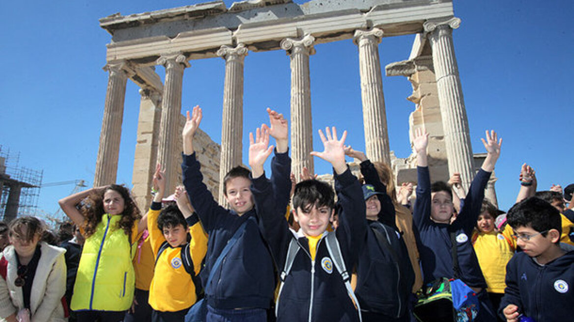 Σούρλας: Μηδέν δαπάνες για την εκδήλωση στην Ακρόπολη