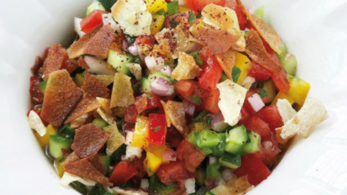 Φατούς, μια δροσερή σαλάτα