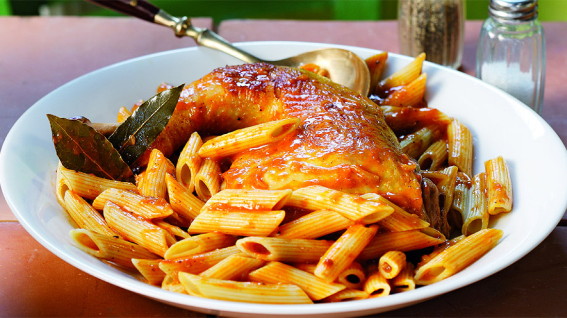 Κερκυραϊκή παστιτσάδα με πένες